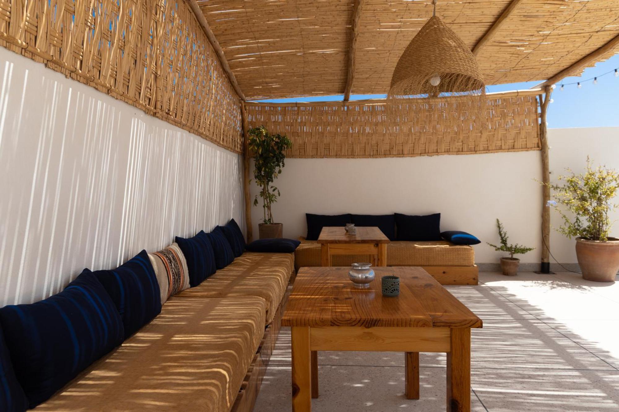 Wavy Days Hostel Tamraght Ngoại thất bức ảnh