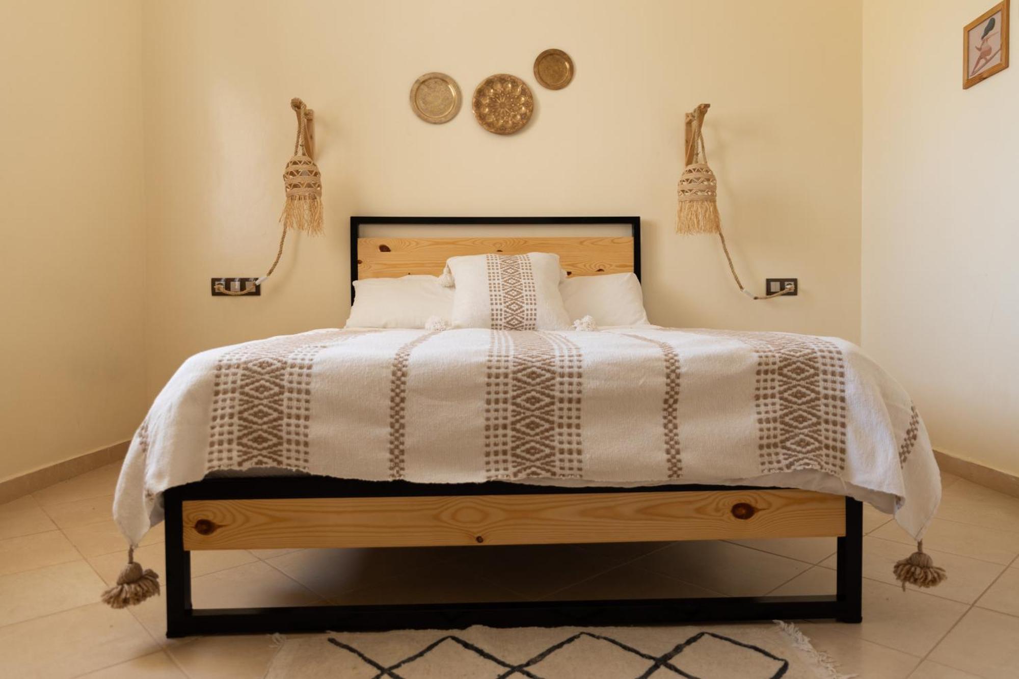 Wavy Days Hostel Tamraght Ngoại thất bức ảnh