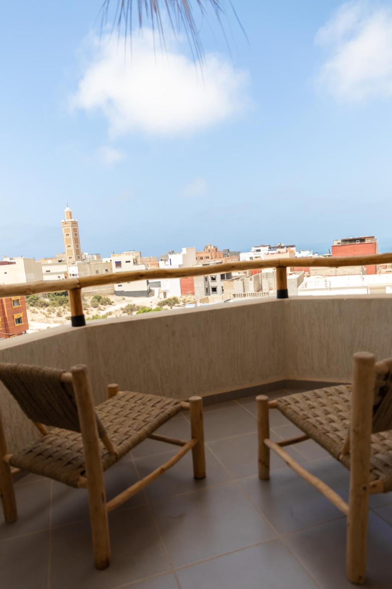 Wavy Days Hostel Tamraght Ngoại thất bức ảnh