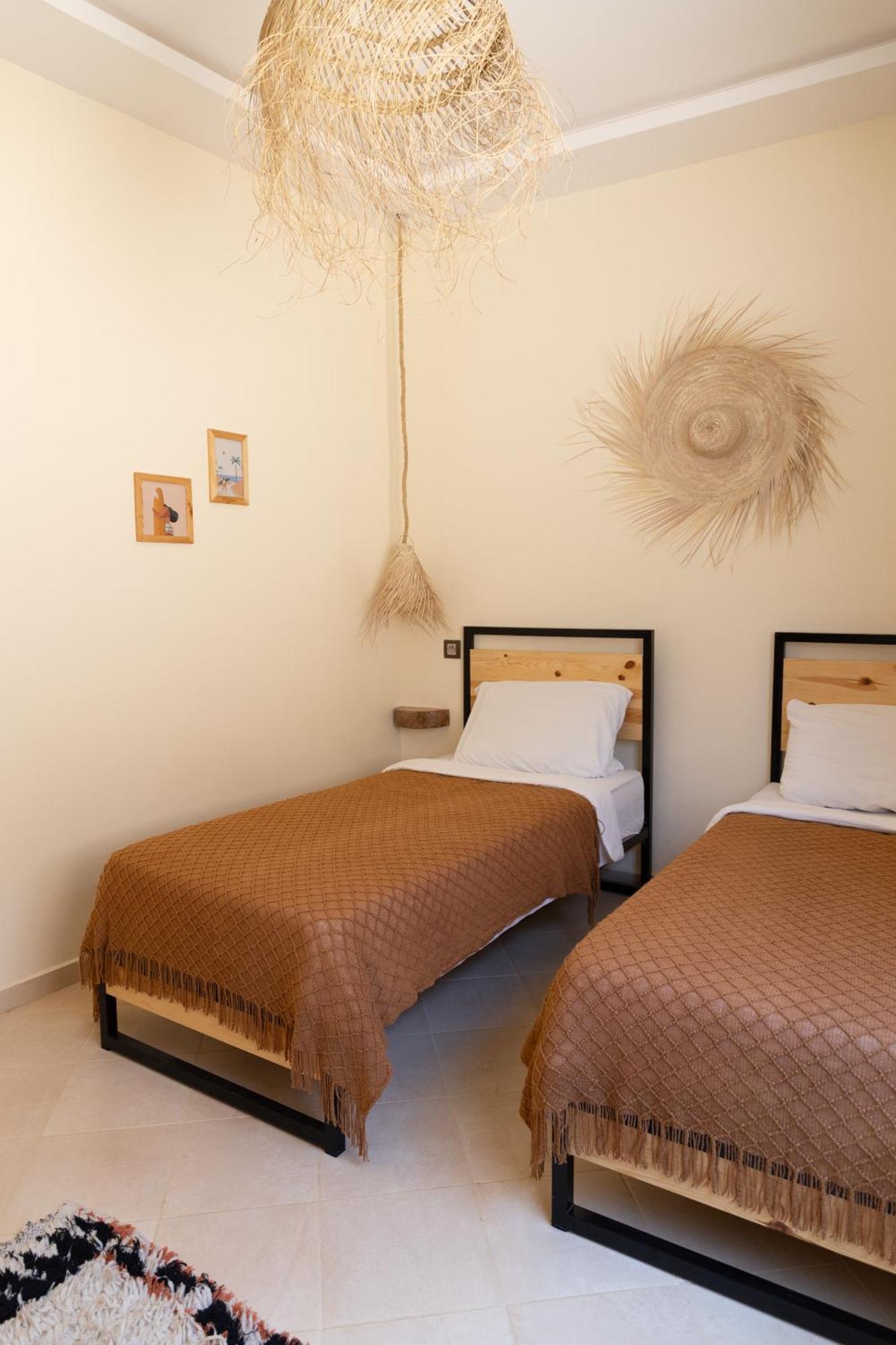 Wavy Days Hostel Tamraght Ngoại thất bức ảnh